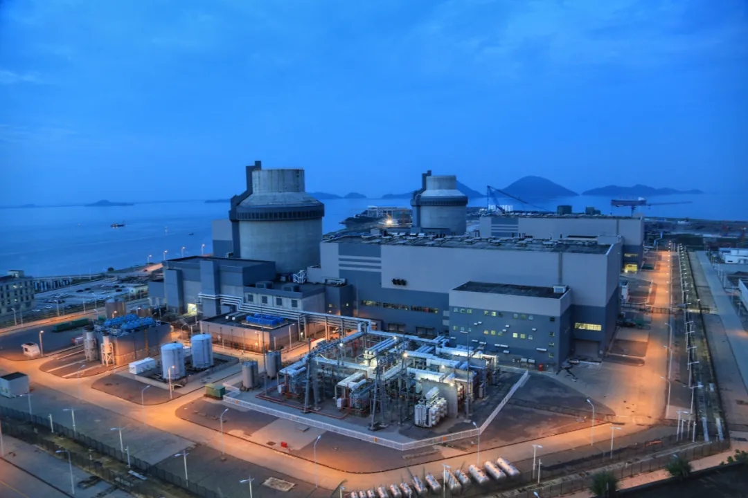 《全球首个ap1000核电站三门核电夜景》